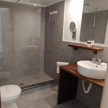 Mava Bed & Breakfast 4*